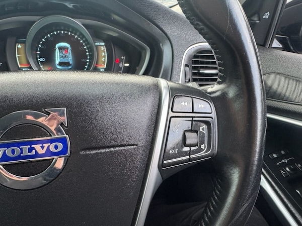 Used Volvo V40 Cross Country 2014 for sale - 73059427: Photo 17
