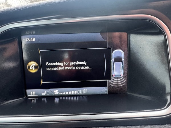 Used Volvo V40 Cross Country 2014 for sale - 73059427: Photo 24