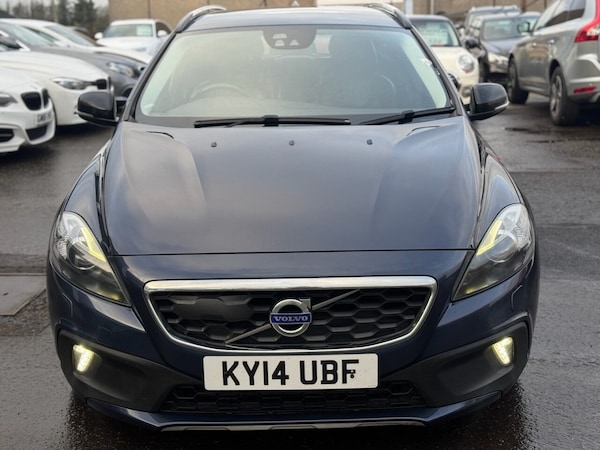 Used Volvo V40 Cross Country 2014 for sale - 73059427: Photo 2