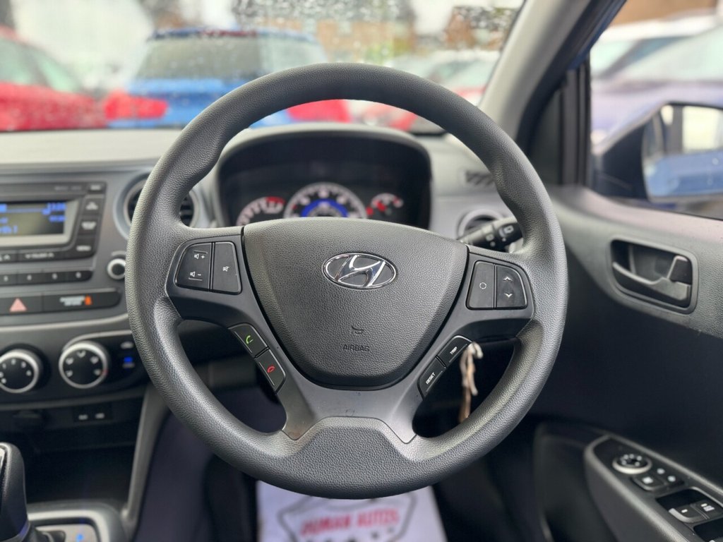 Used Hyundai i10 2017 for sale - 76080768: Photo 11