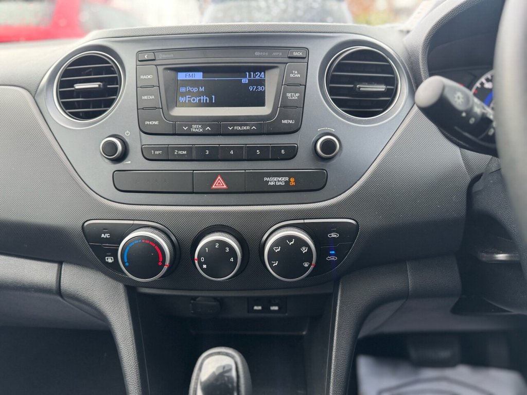 Used Hyundai i10 2017 for sale - 76080768: Photo 15