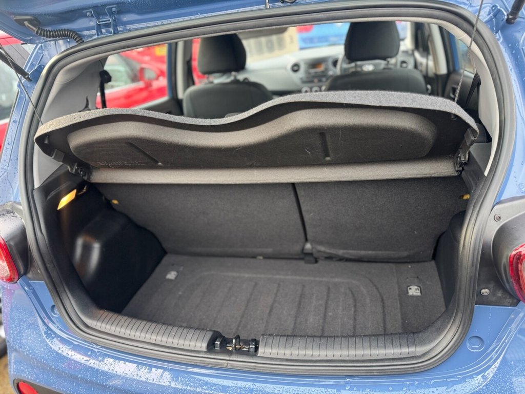 Used Hyundai i10 2017 for sale - 76080768: Photo 24