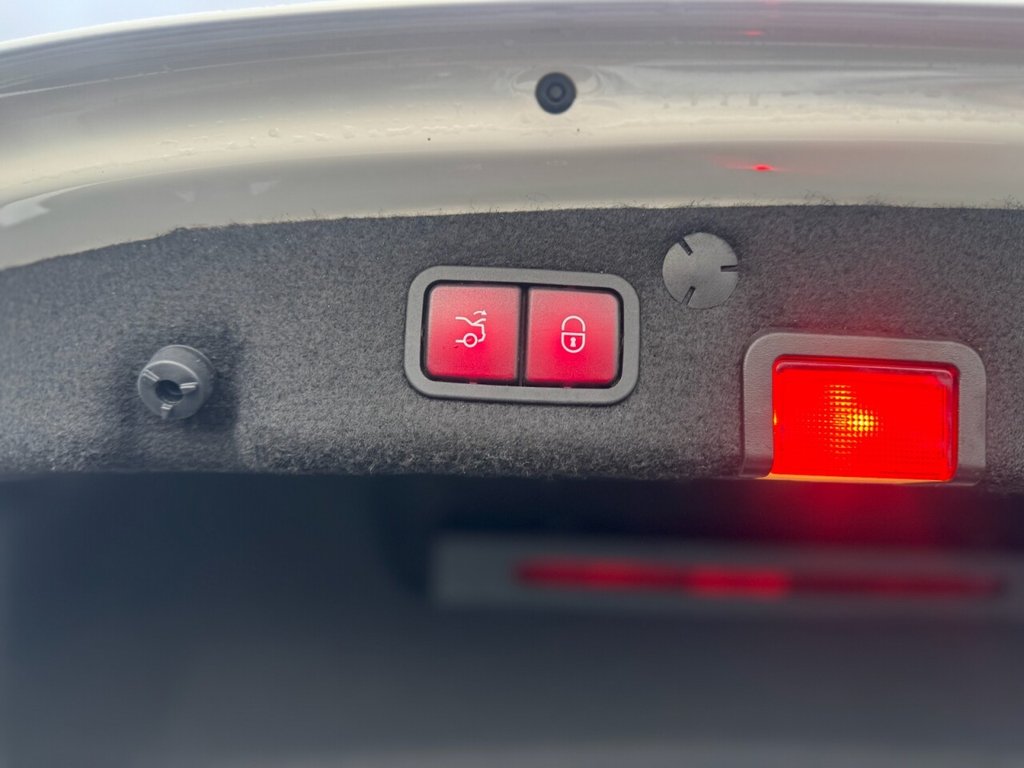 Used Mercedes-Benz C Class 2014 for sale - 76496318: Photo 27