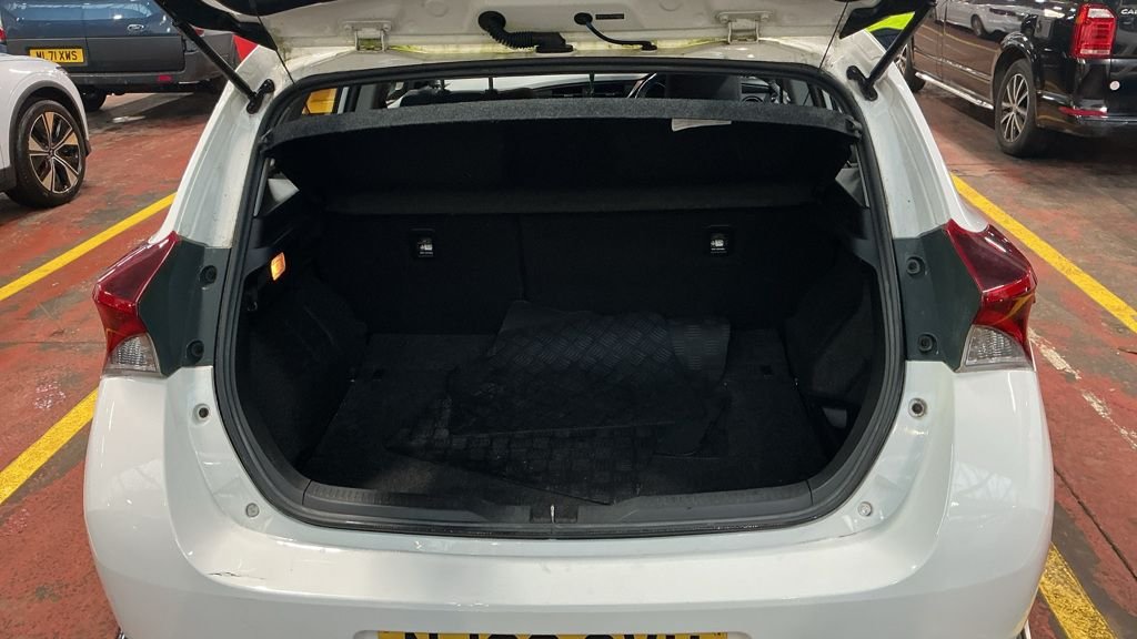 Used Toyota Auris 2018 for sale - 77806544: Photo 8