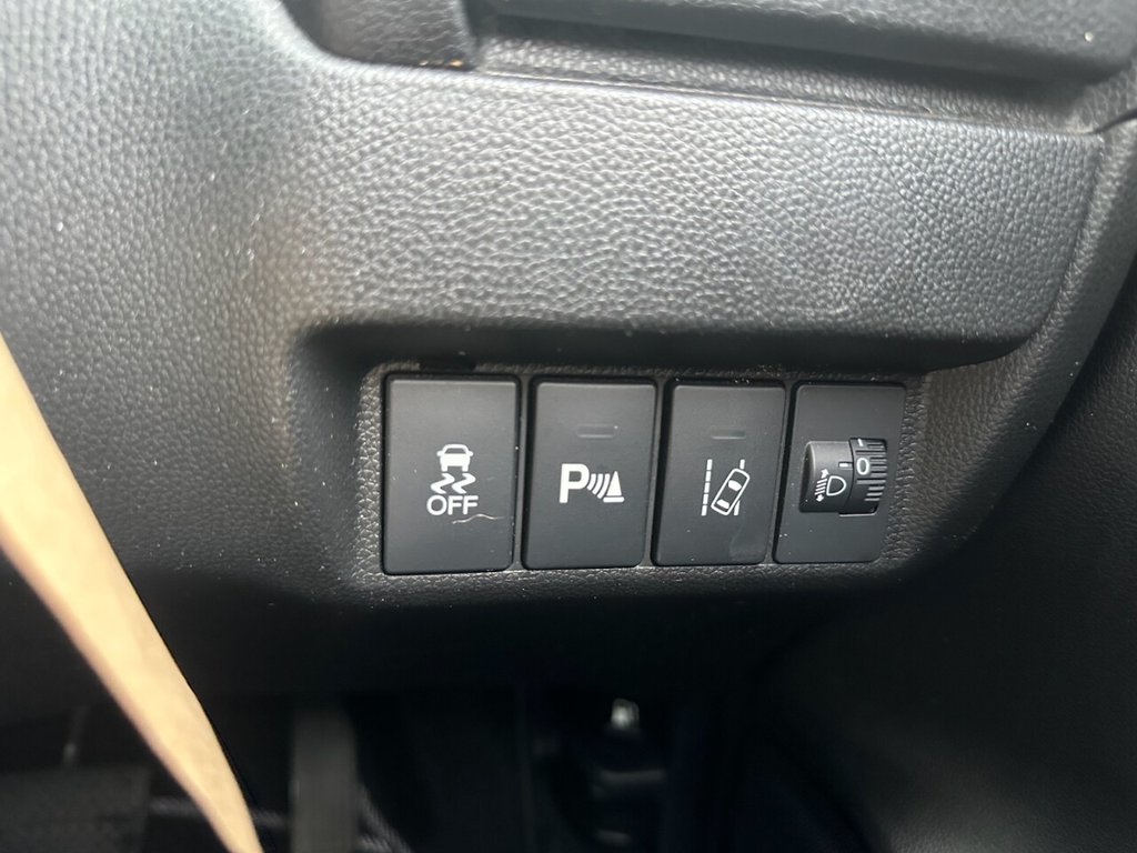 Used Honda Jazz 2018 for sale - 76758703: Photo 14