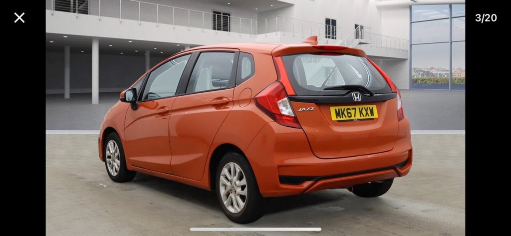 Used Honda Jazz 2018 for sale - 76758703: Photo 3