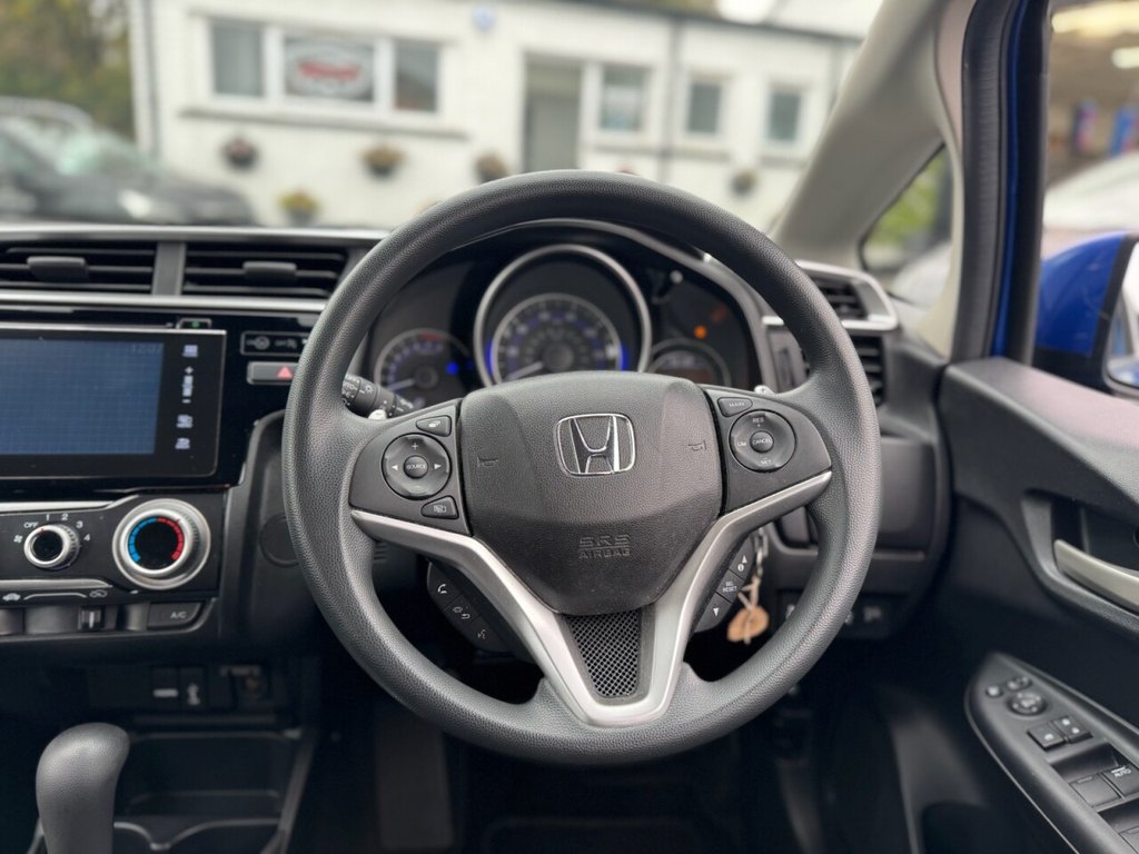 Used Honda Jazz 2019 for sale - 76132497: Photo 11