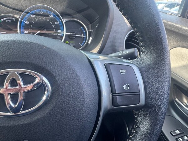 Used Toyota Yaris 2018 for sale - 74783954: Photo 16