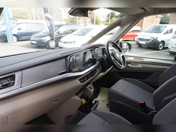 Used Volkswagen Multivan 2025 for sale - 78348469: Photo