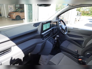 Used Volkswagen Transporter 2025 for sale - 78348319: Photo