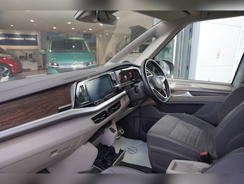 Used Volkswagen Multivan 2024 for sale - 78987551: Photo