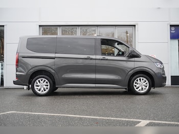 Used Volkswagen Transporter Shuttle 2025 for sale - 78903825: Photo