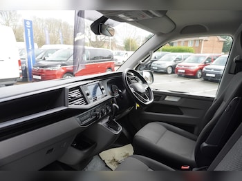 Used Volkswagen Transporter 2024 for sale - 78347988: Photo