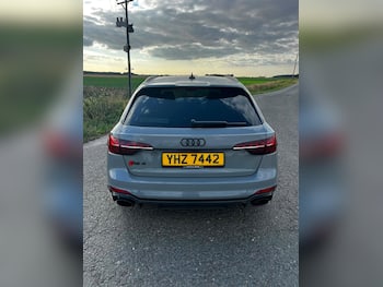 Used Audi RS4 2022 for sale - 79617806: Photo