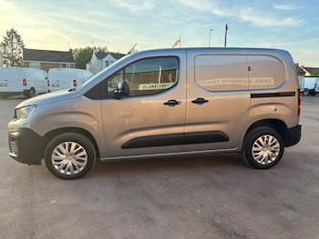 Used Peugeot Partner 2021 for sale - 79542995: Photo
