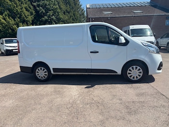 Used Nissan NV300 2021 for sale - 79208521: Photo