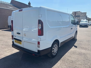 Used Nissan NV300 2021 for sale - 79208521: Photo