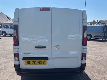 Used Nissan NV300 2021 for sale - 79208521: Photo