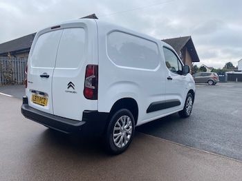 Used Citroen Berlingo 2021 for sale - 76096939: Photo