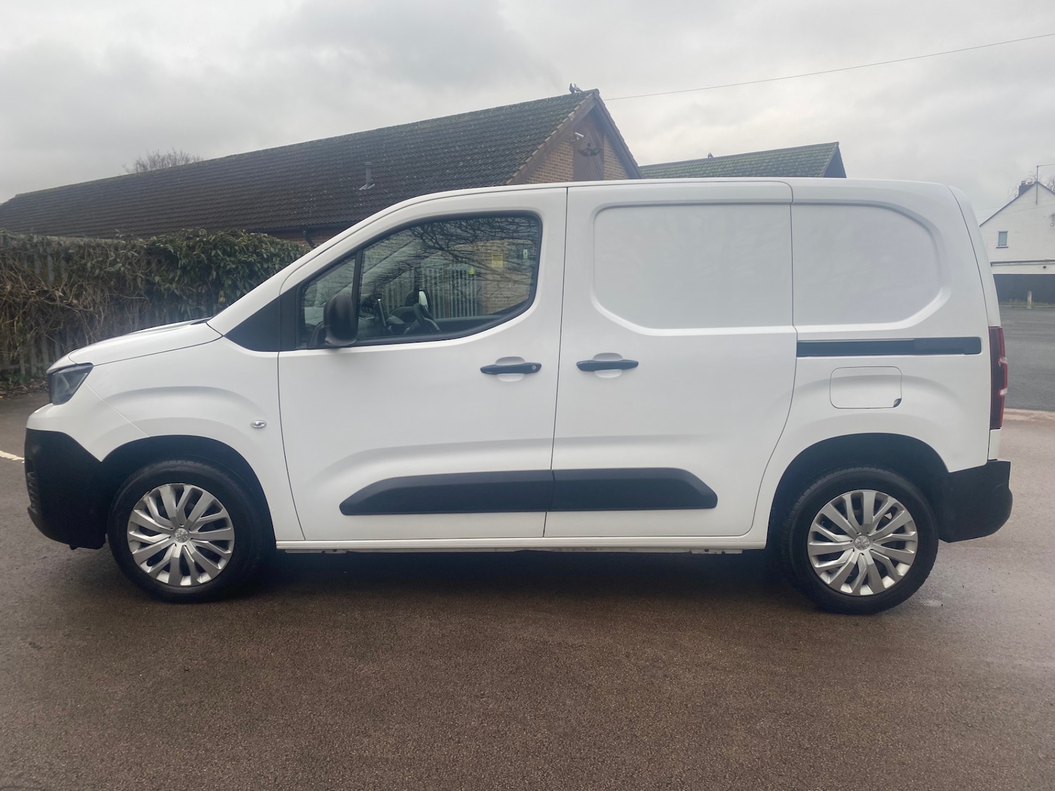 Used Peugeot Partner 2021 for sale - 77607844: Photo 5