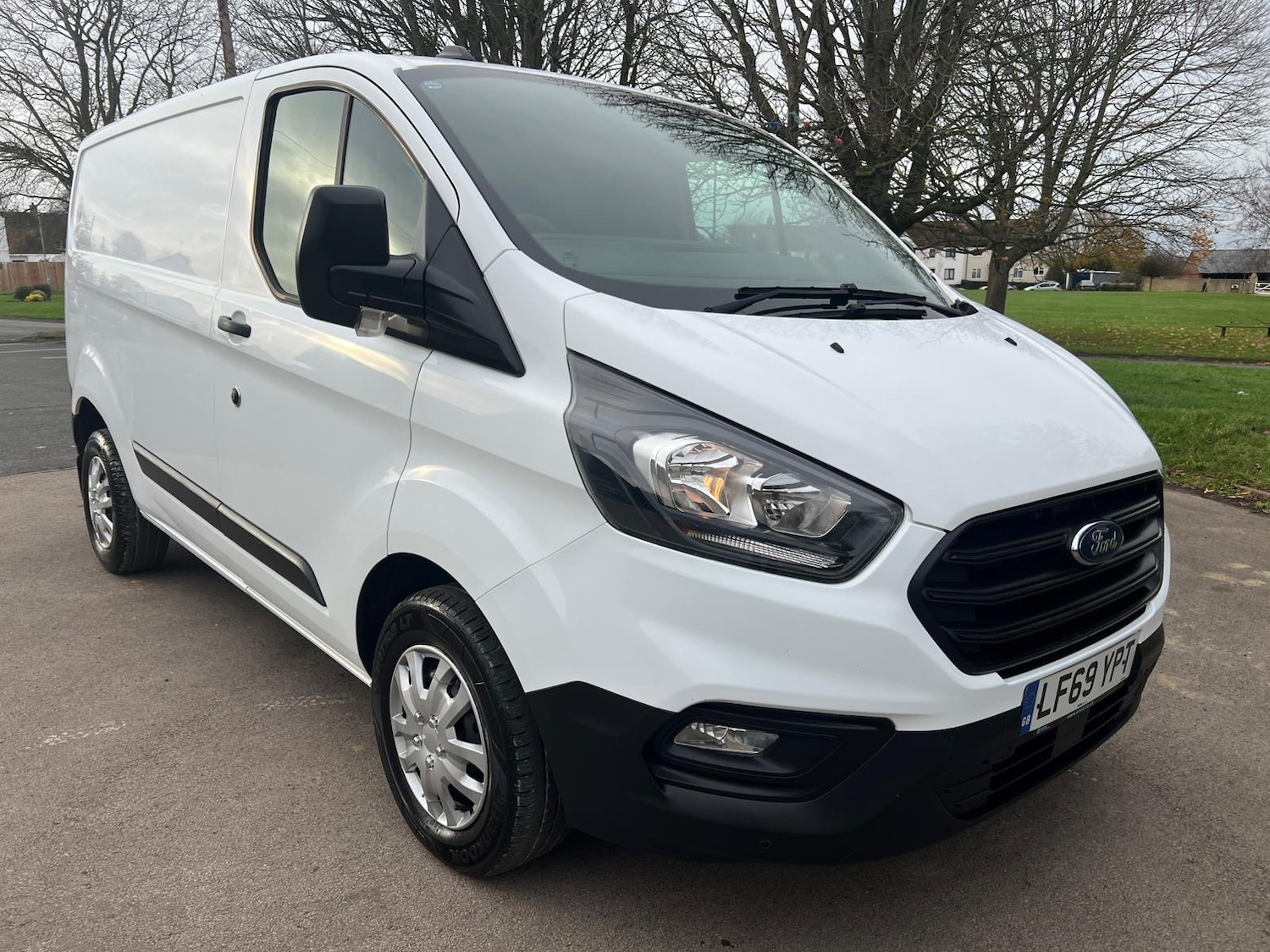 Used Ford Transit Custom 2019 for sale - 76831931: Photo 1