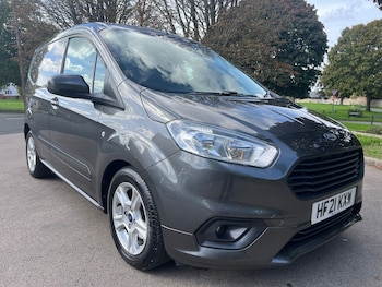 Ford - Transit Courier