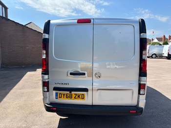 Used Vauxhall Vivaro 2018 for sale - 79543065: Photo