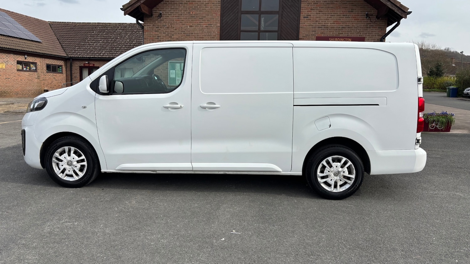 Used Vauxhall Vivaro 2019 for sale - 77988307: Photo 5