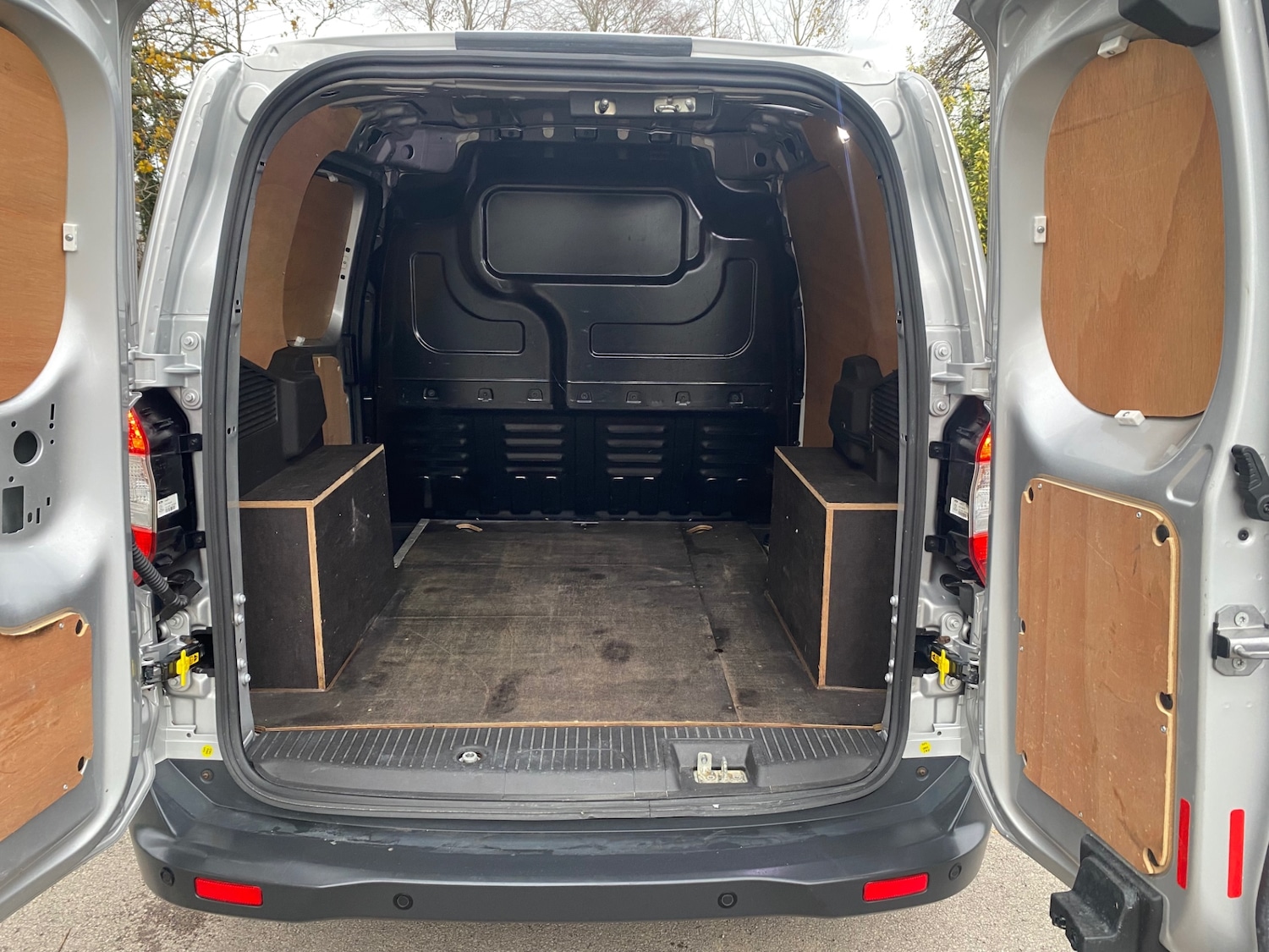 Used Ford Transit Courier 2020 for sale - 76919089: Photo 10