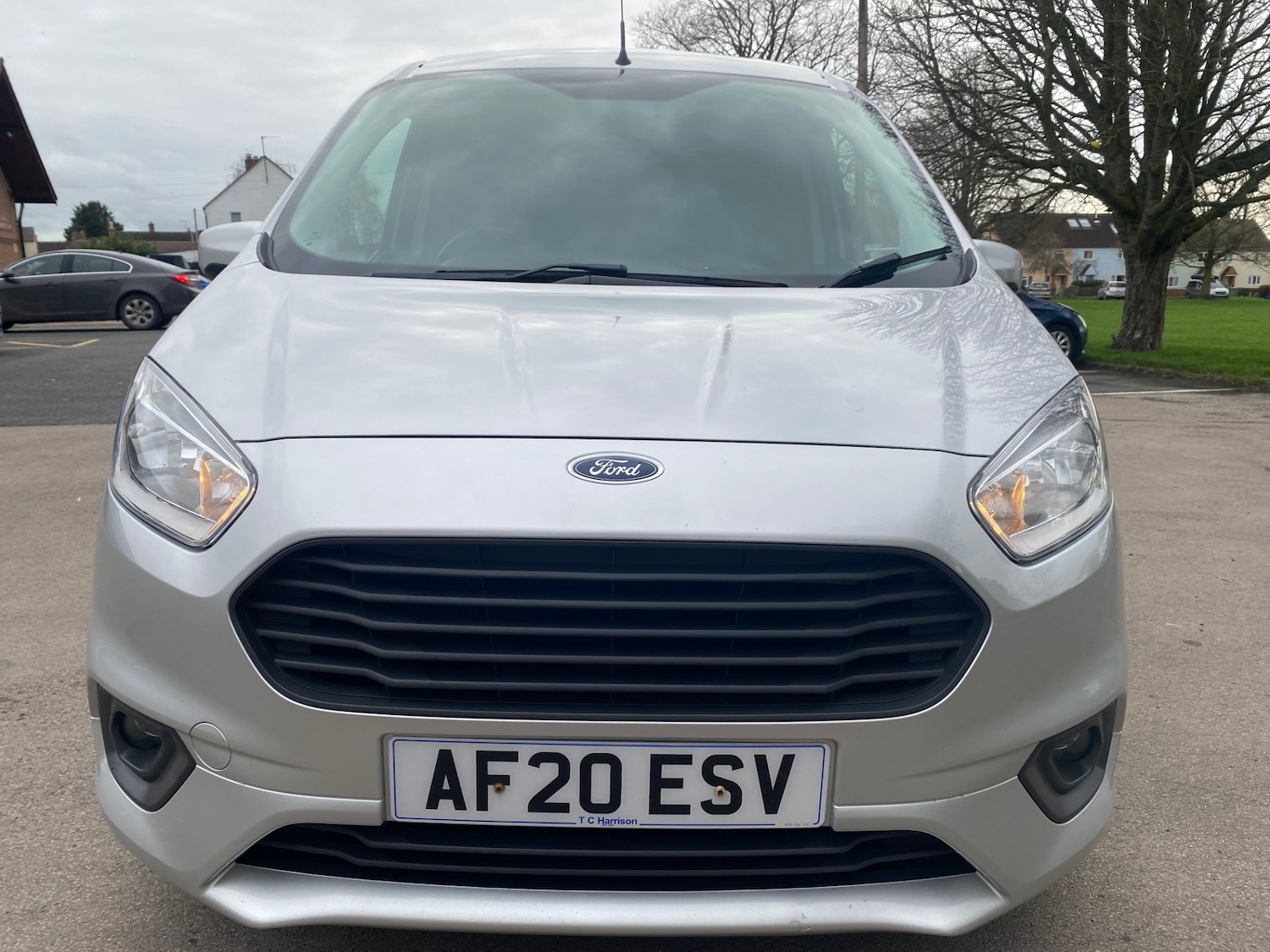 Used Ford Transit Courier 2020 for sale - 76919089: Photo 2