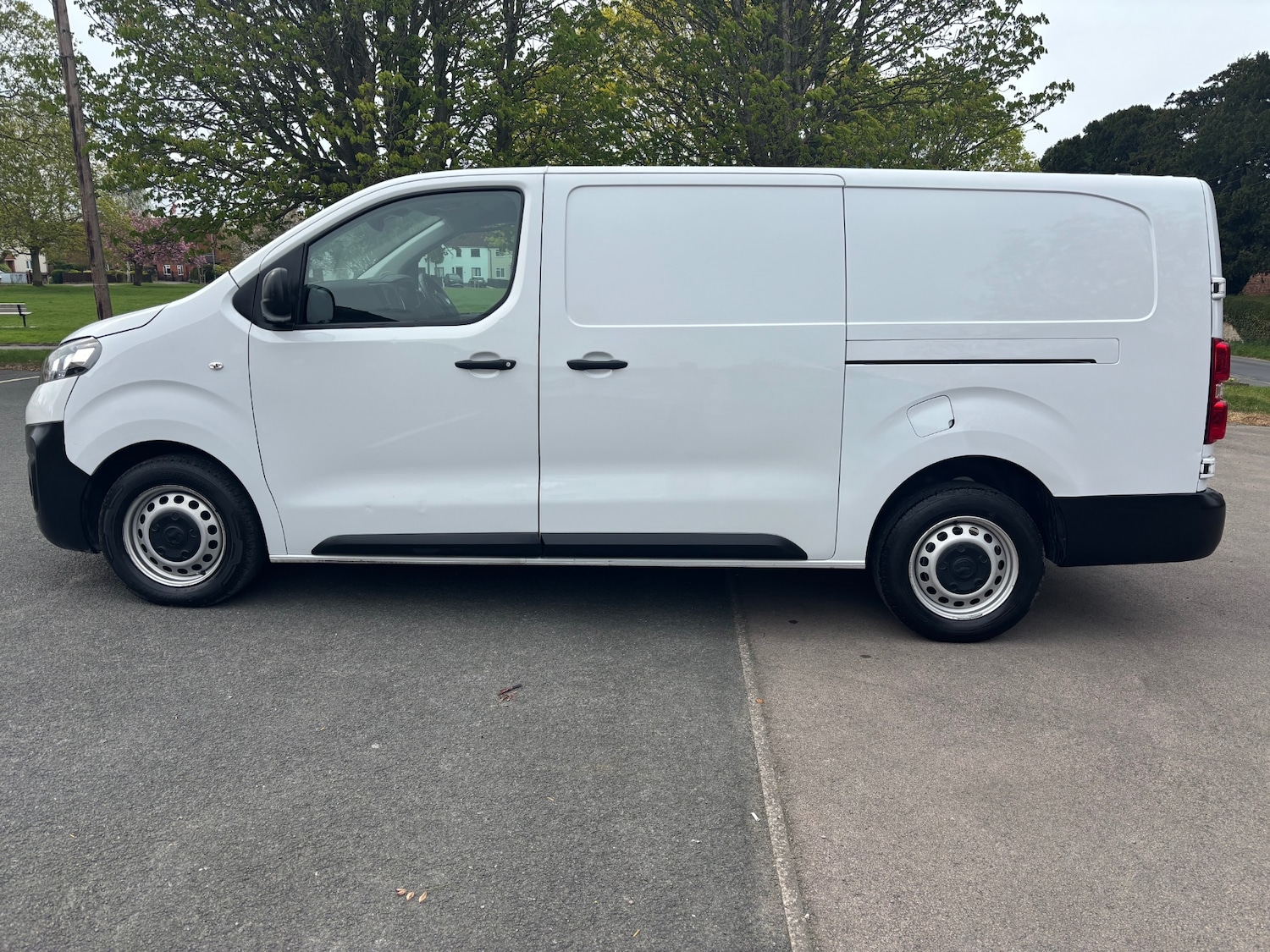 Used Vauxhall Vivaro 2023 for sale - 78217872: Photo 6