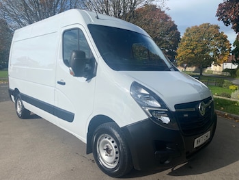 Vauxhall - Movano