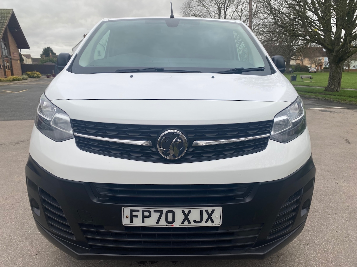 Used Vauxhall Vivaro 2020 for sale - 77271627: Photo 2