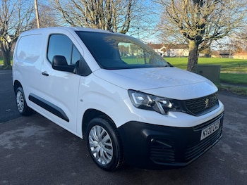 Used Peugeot Partner 2020 for sale - 76830793: Photo
