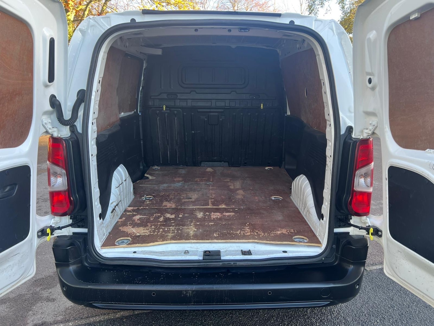 Used Peugeot Partner 2020 for sale - 76830793: Photo 9