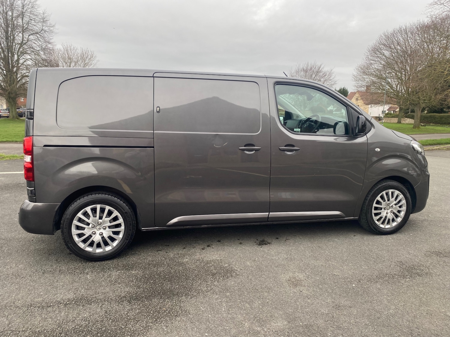 Used Vauxhall Vivaro 2023 for sale - 77618927: Photo 5