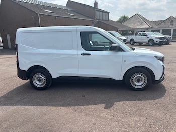 Used Ford Transit Courier 2024 for sale - 79275032: Photo