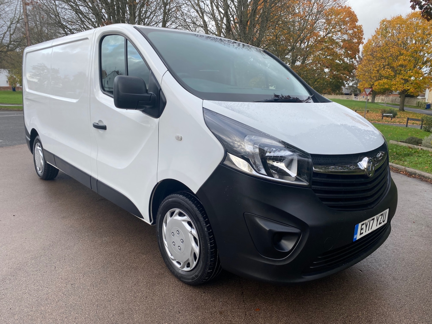 Used Vauxhall Vivaro 2017 for sale - 76452015: Photo 1
