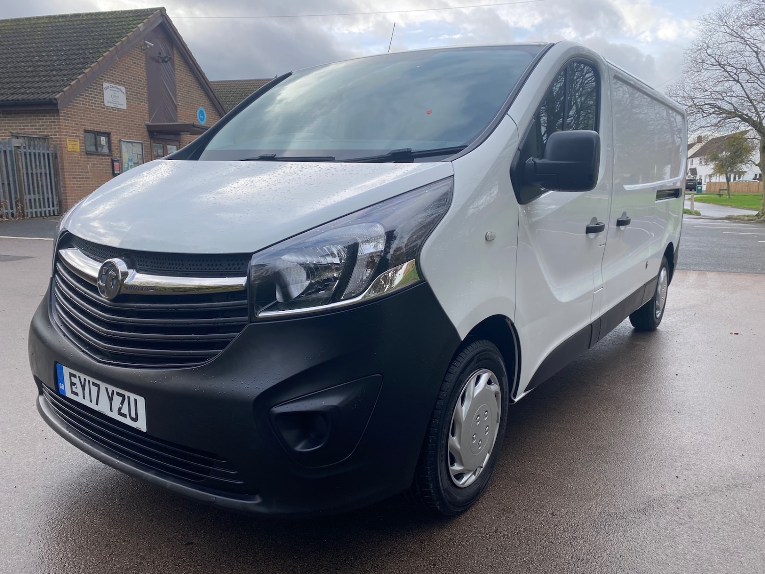 Used Vauxhall Vivaro 2017 for sale - 76452015: Photo 3