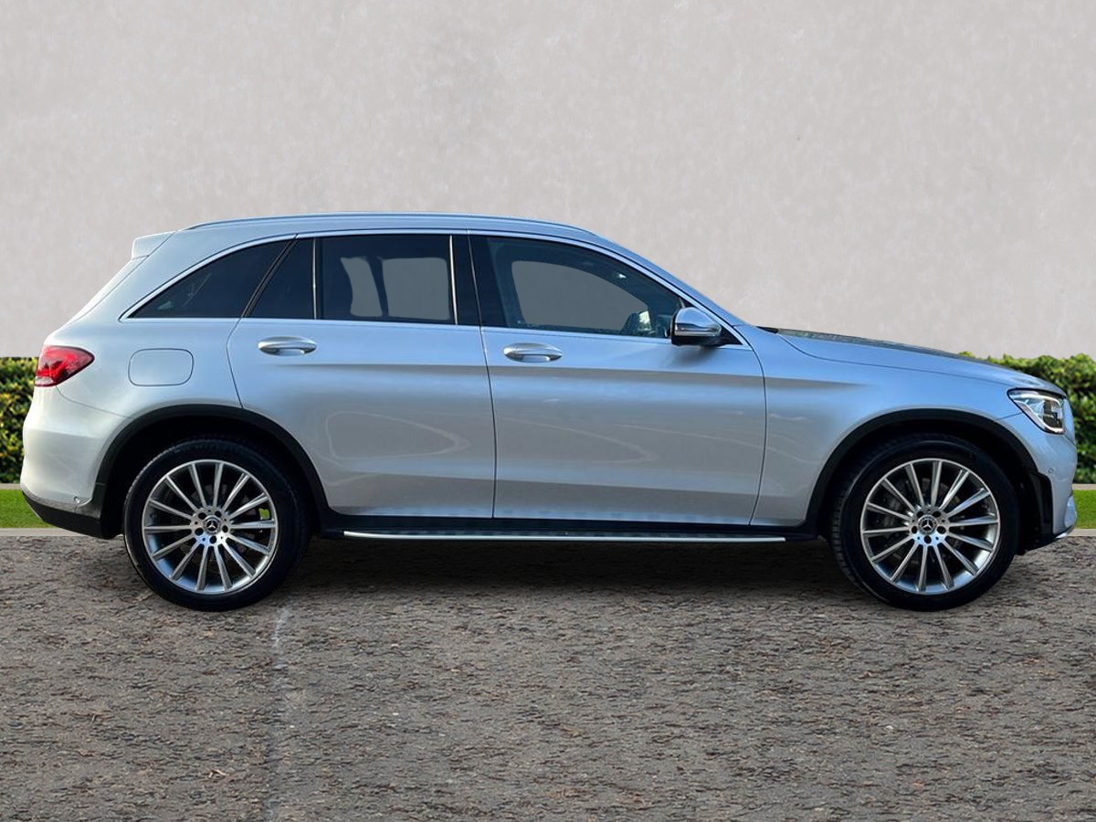 Used Mercedes-Benz GLC 2022 for sale - 77884589: Photo 2