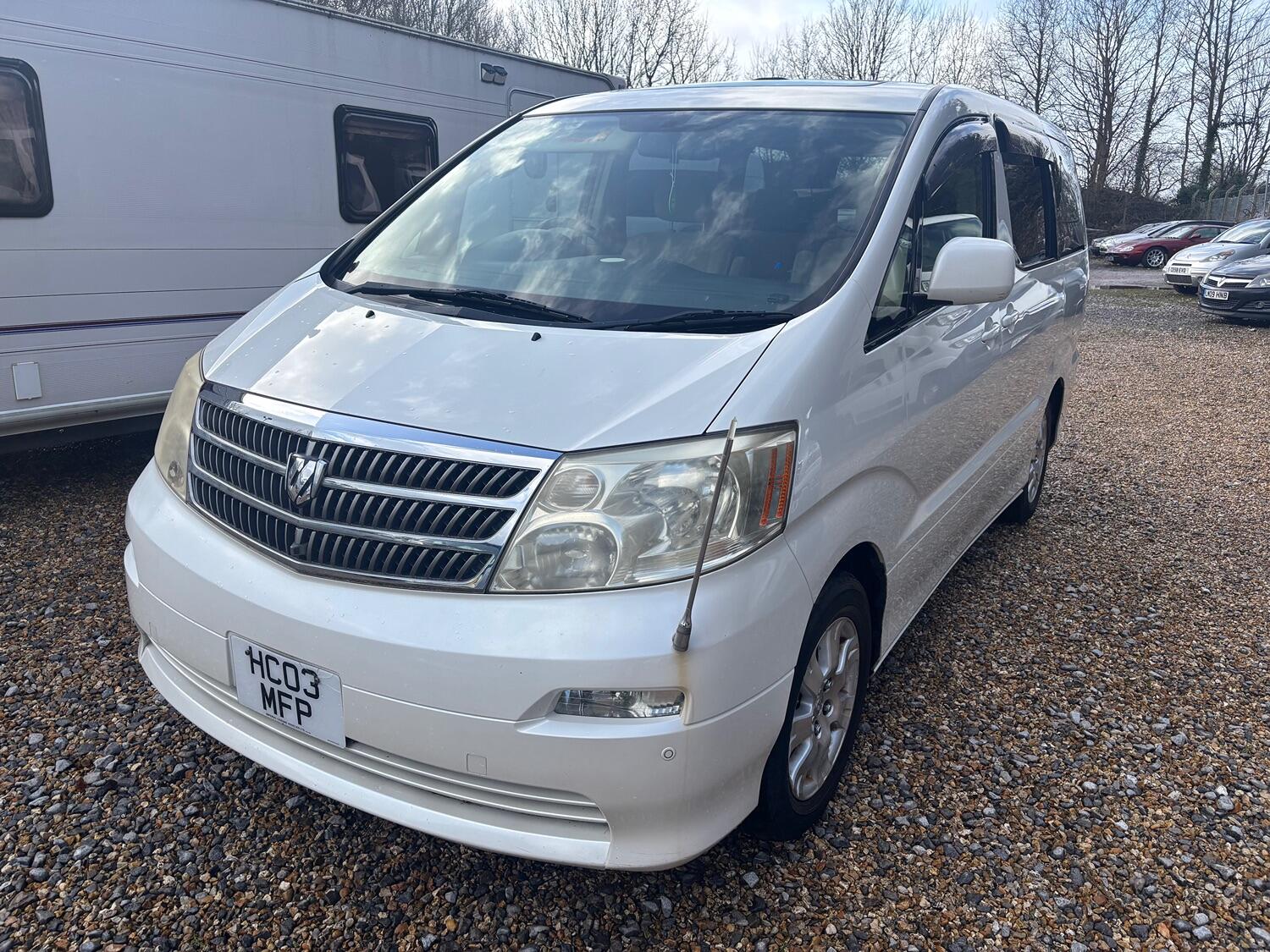 Used Toyota Alphard 2017 for sale - 76444414: Photo 1