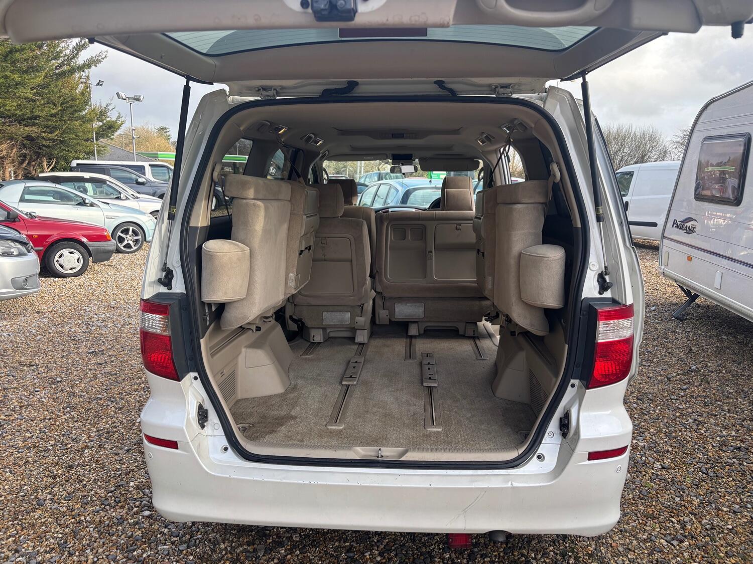 Used Toyota Alphard 2017 for sale - 76444414: Photo 11