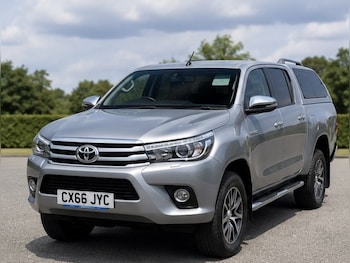 Used Toyota Hilux 2016 for sale - 79365519: Photo