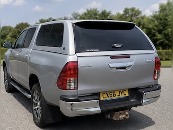 Used Toyota Hilux 2016 for sale - 79365519: Photo