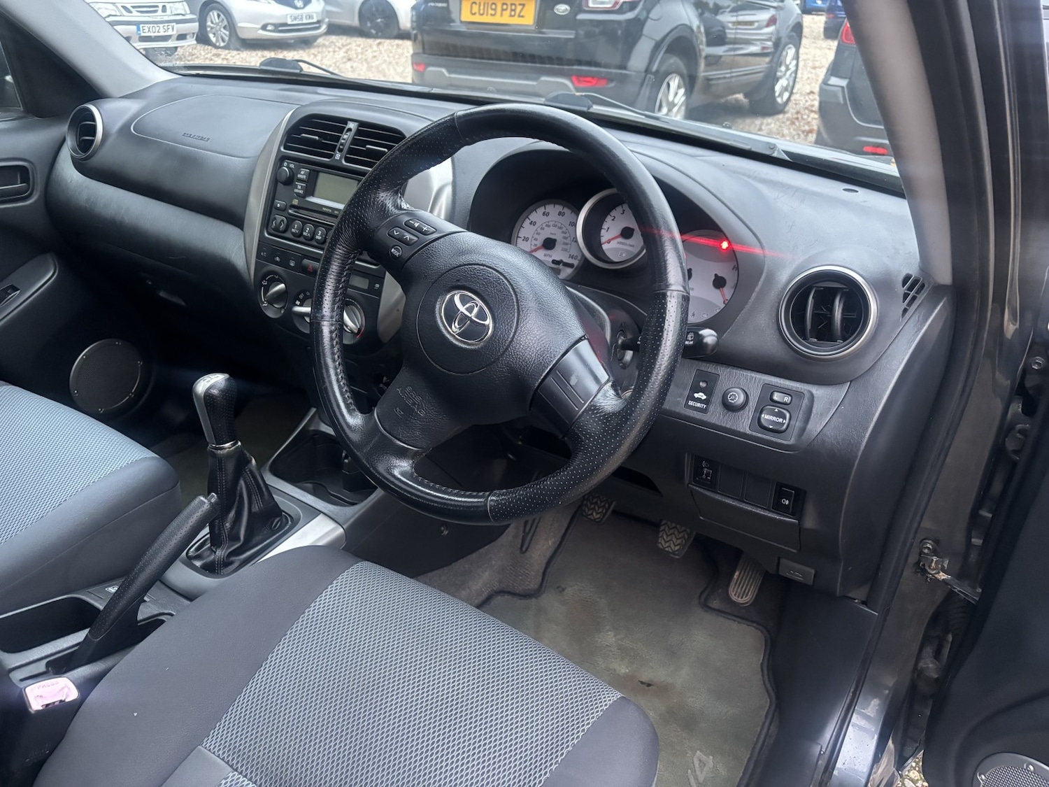 Used Toyota RAV4 2003 for sale - 76397022: Photo 6