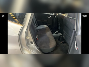 Used Honda Jazz 2011 for sale - 79543786: Photo
