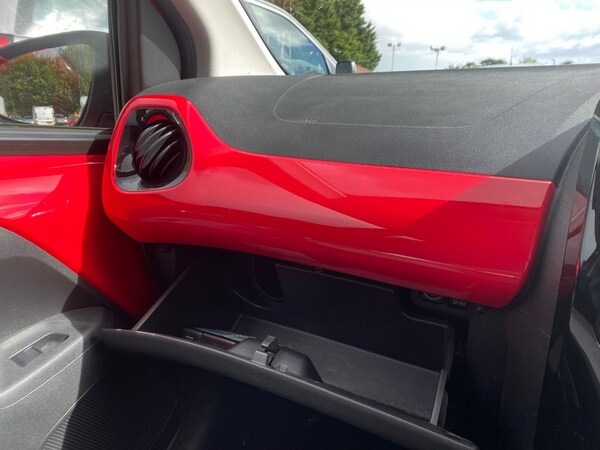 Used Toyota AYGO 2014 for sale - 76101110: Photo 11