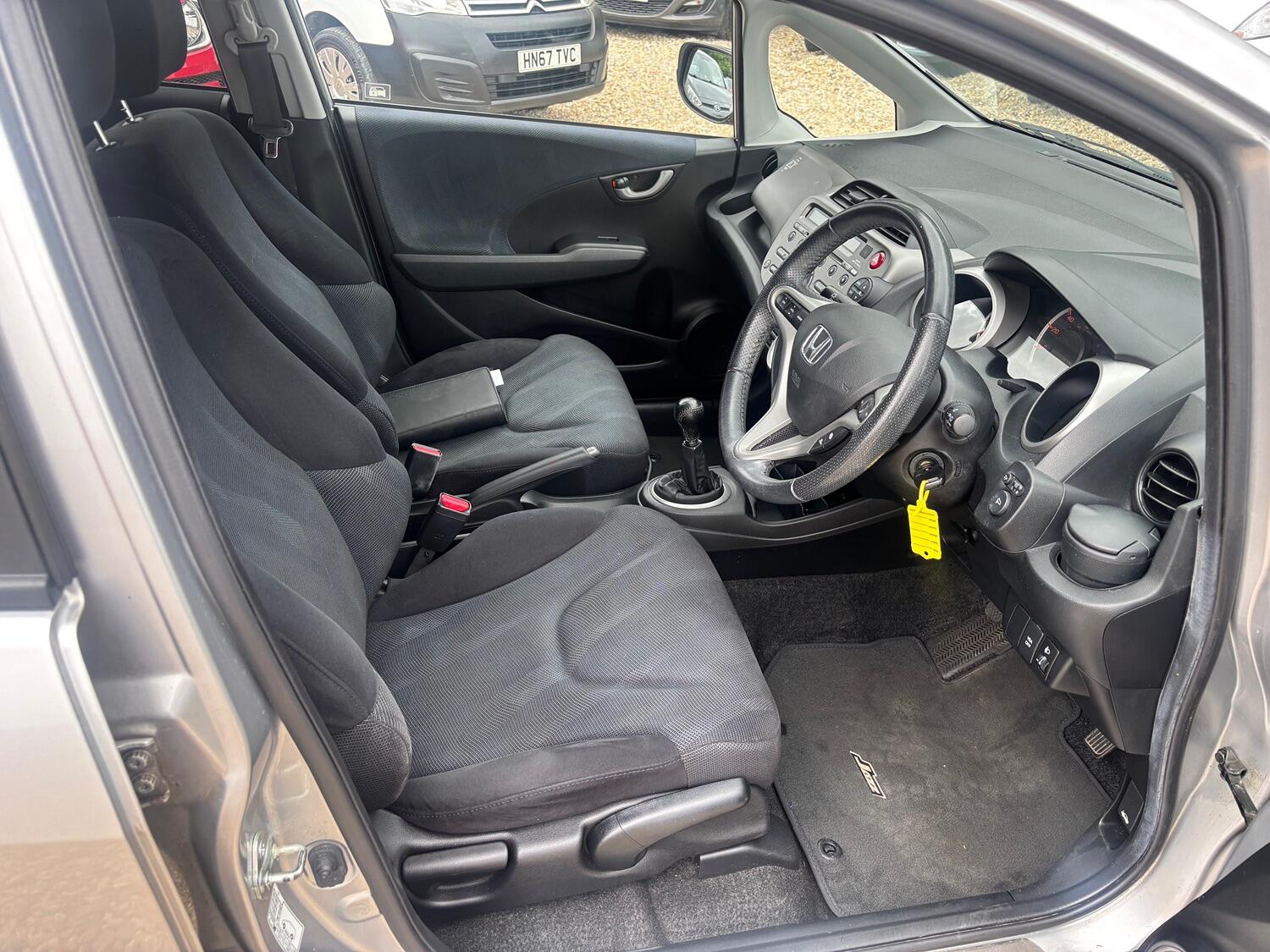 Used Honda Jazz 2008 for sale - 76793736: Photo 2