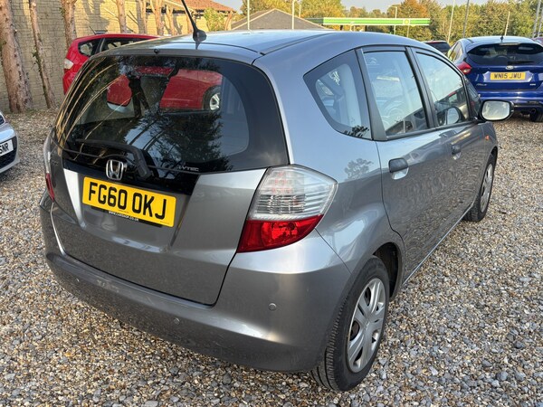 Used Honda Jazz 2010 for sale - 76237135: Photo 6