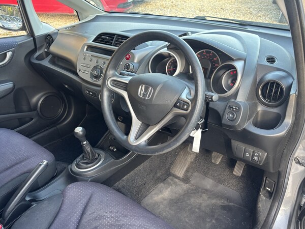 Used Honda Jazz 2010 for sale - 76237135: Photo 7
